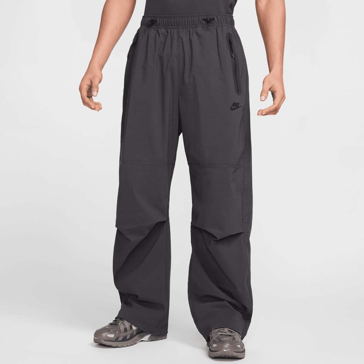Tech Oversized Woven Pants