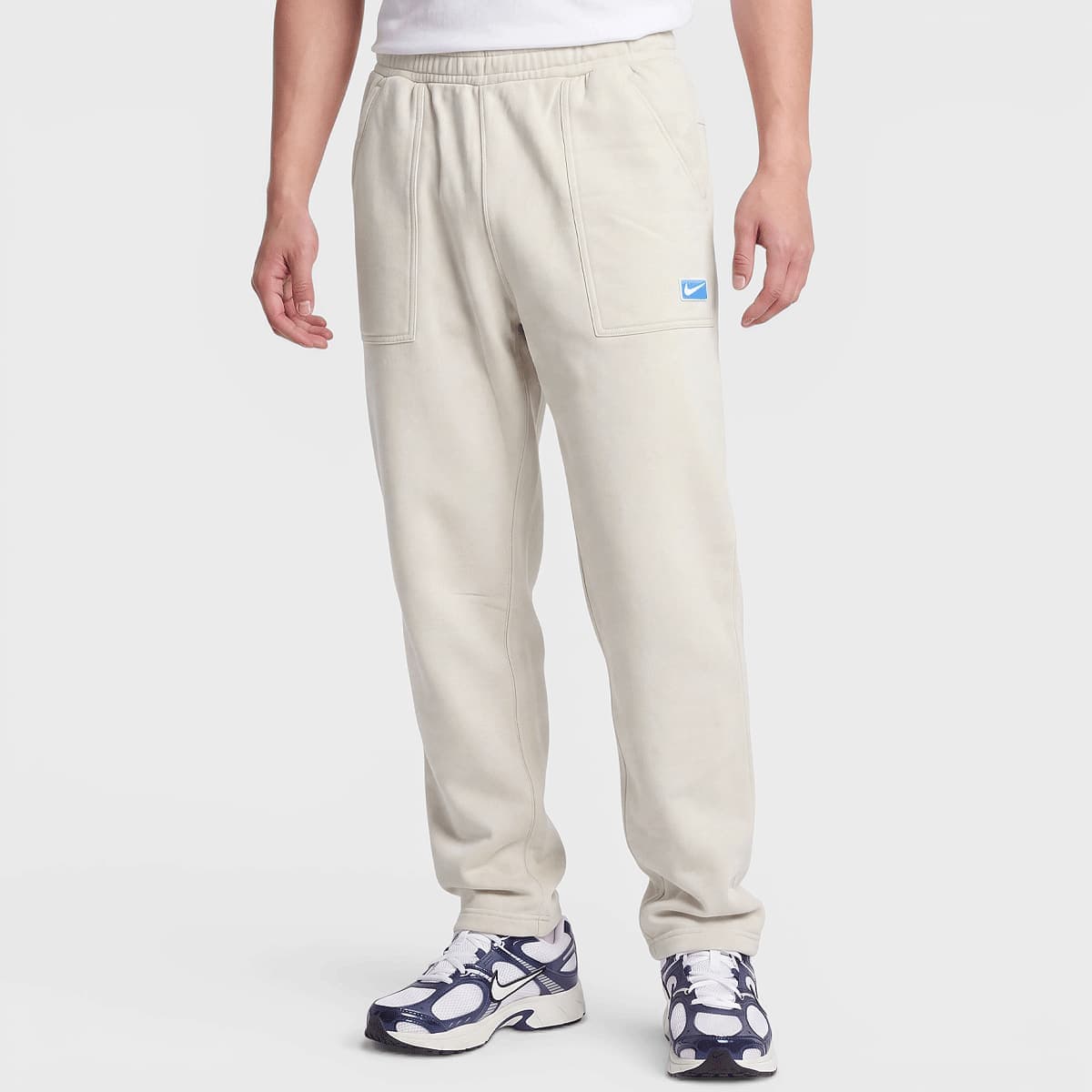 M NSW SF GFX BB CLUB OH PANT light bone