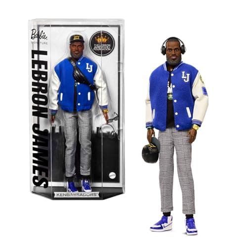 Barbie Signature Lebron James Kenbassadors Puppe, Sammelfigur mit College-Bomberjacke und Accessoires, darunter Kopfhörer, Sonnenbrille und mehr, HRM33