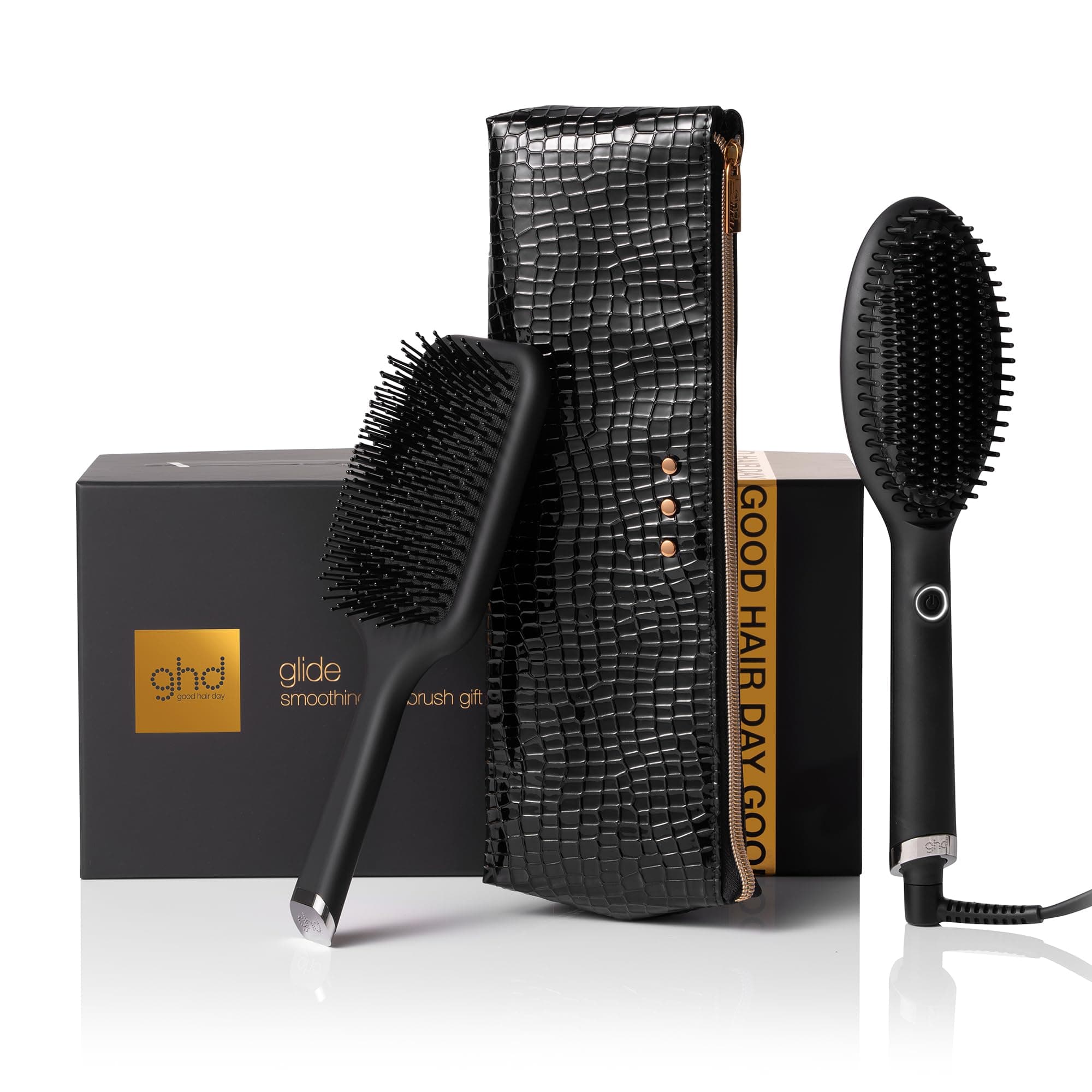 ghd - Coffret ghd Glide - Brosse Chauffante Lissante (Noire) - Brosse et pochette incluses - Lissage rapide facile les matins pressés, volume préservé - Tous Types Cheveux. S'utilise sur cheveux secs